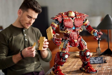 LEGO® Marvel Hulkbuster 