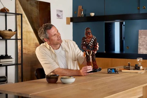 LEGO® Star Wars™ Chewbacca megépíthető és kiállítható figura