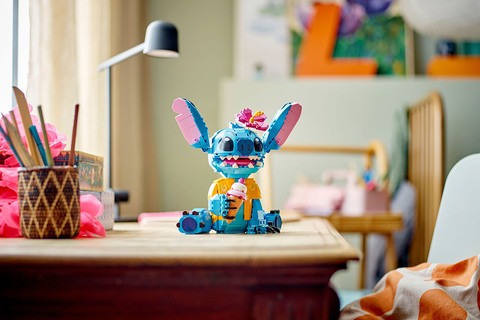 Újdonság: Építs egy Stitch-figurát hawaii ingben!