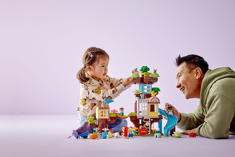 A tanulás játék a LEGO® DUPLO® és LEGO® Classic készletekkel