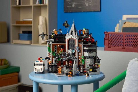 LEGO® DC Batman™ Arkham Asylum™ 