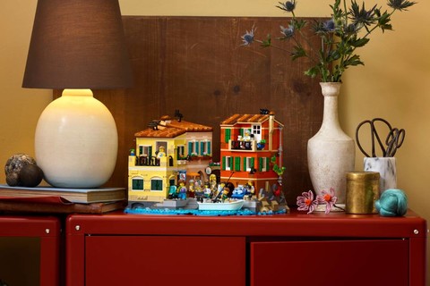 Fedezd fel az Olasz Riviéra varázsát a LEGO® Ideas építészeti készlettel (21359)