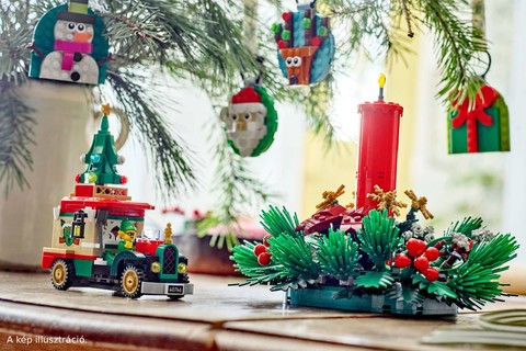 Varázsold ünnepivé az otthonod a LEGO® Karácsonyi asztali dekoráció (40743) segítségével!