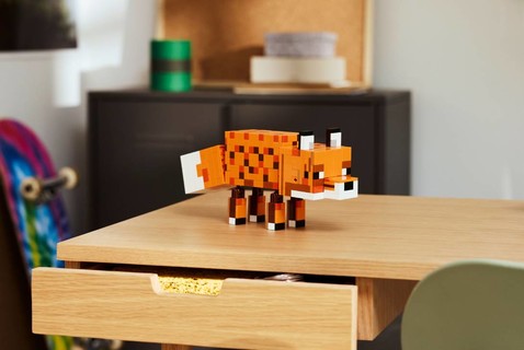Keltsd életre az izgalmakat a LEGO® Minecraft A róka készlettel!
