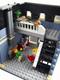 LEGO® Creator Expert 10218 - Állatkereskedés