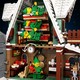 LEGO® ICONS 10275 - Manó klubház