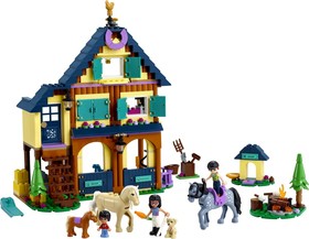 LEGO® Friends 41683 - Erdei lovaglóközpont