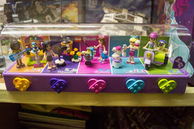 Friends Display Box 12