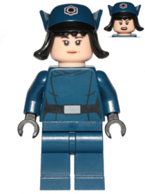 Rose Tico - Első Rendi tiszti egyenruhában