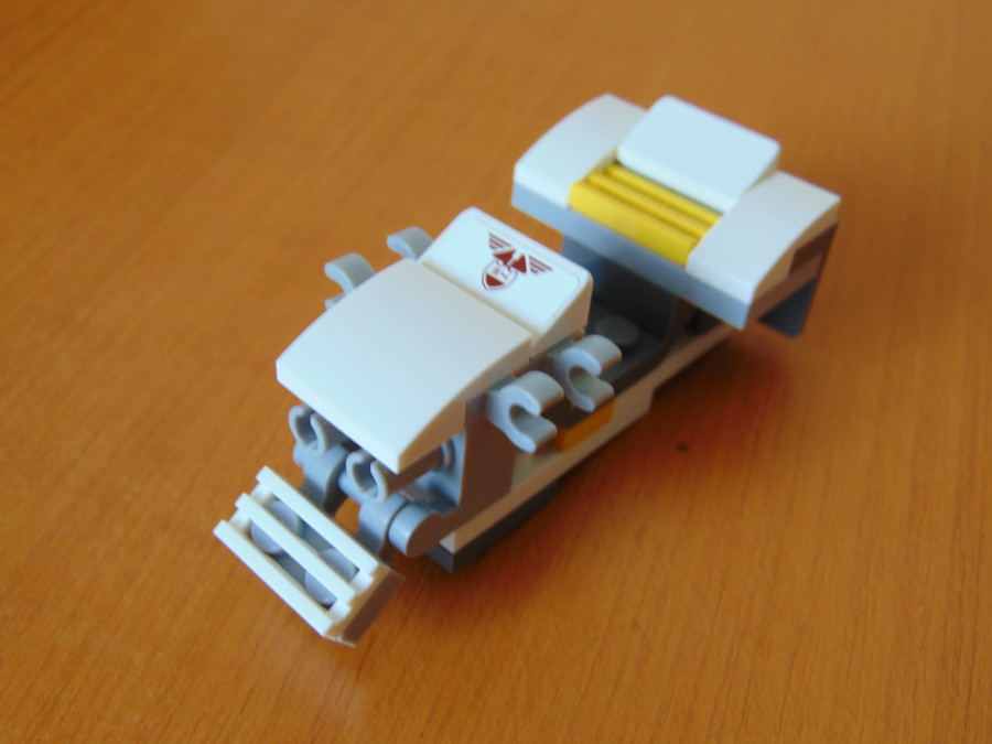 Ezra Fantom Robogója