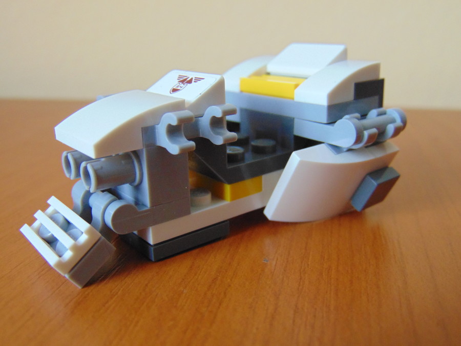 Ezra Fantom Robogója