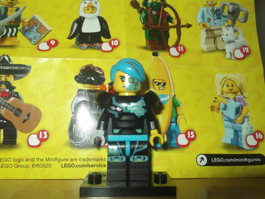 Minifigura 16. sorozat