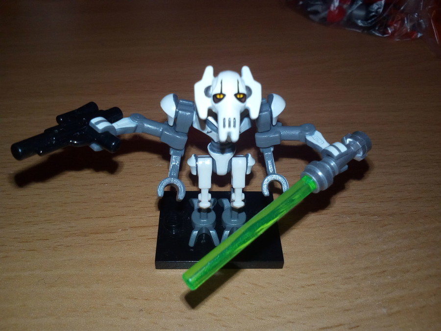 GRIEVOUS TÁBORNOK