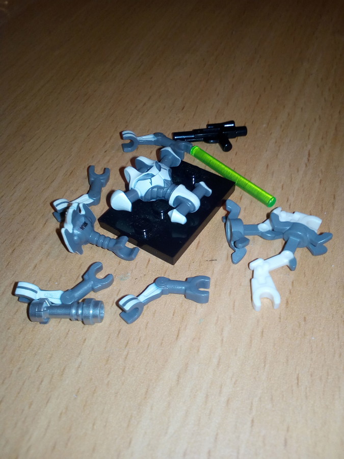 GRIEVOUS TÁBORNOK