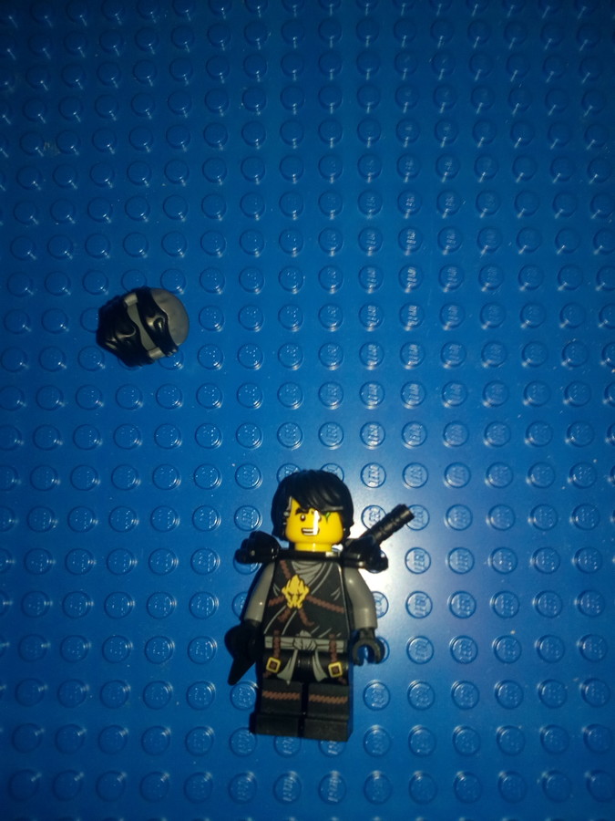 Cole a Ninjago magazinban