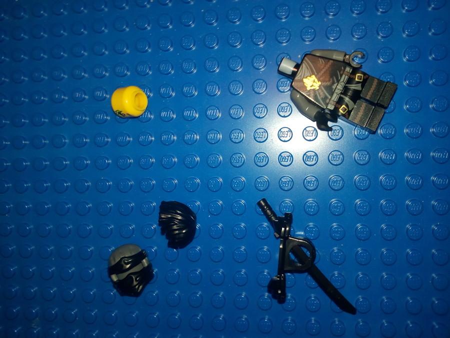 Cole a Ninjago magazinban