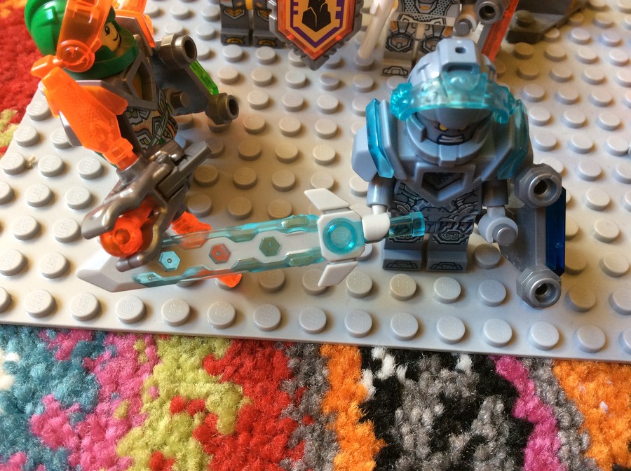 Clay vs lovagok