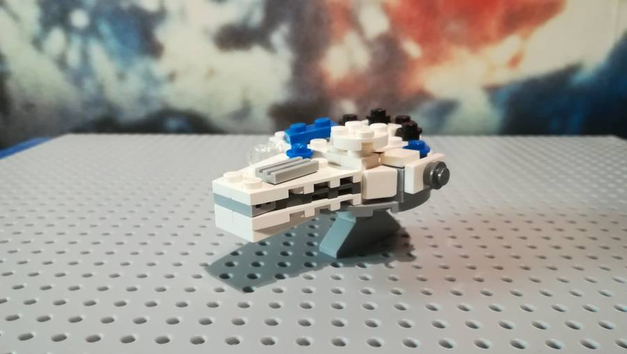 75212 Millenium falcon kicsiben