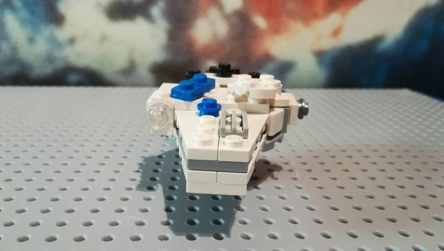 75212 Millenium falcon kicsiben