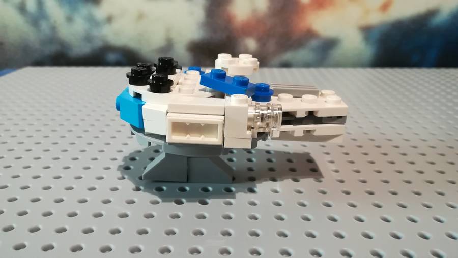 75212 Millenium falcon kicsiben