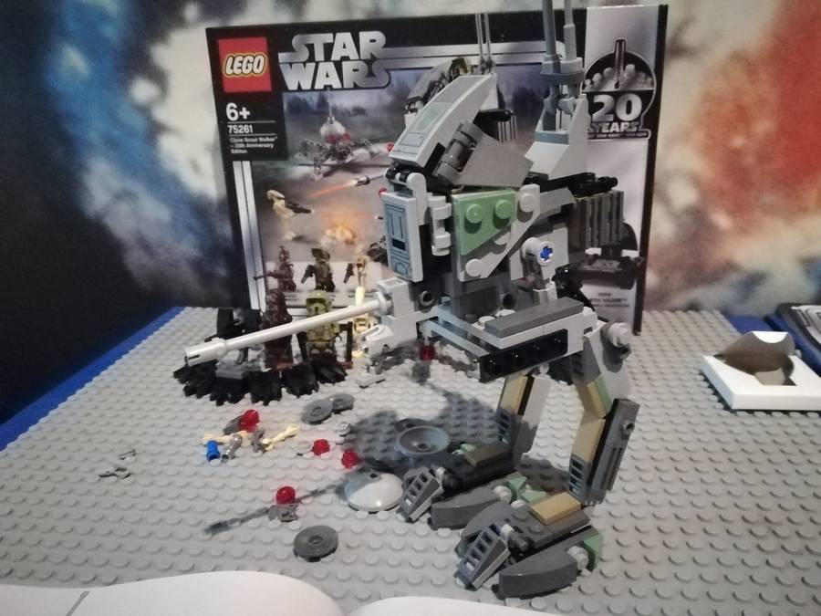 75261 Clone Scout Walker