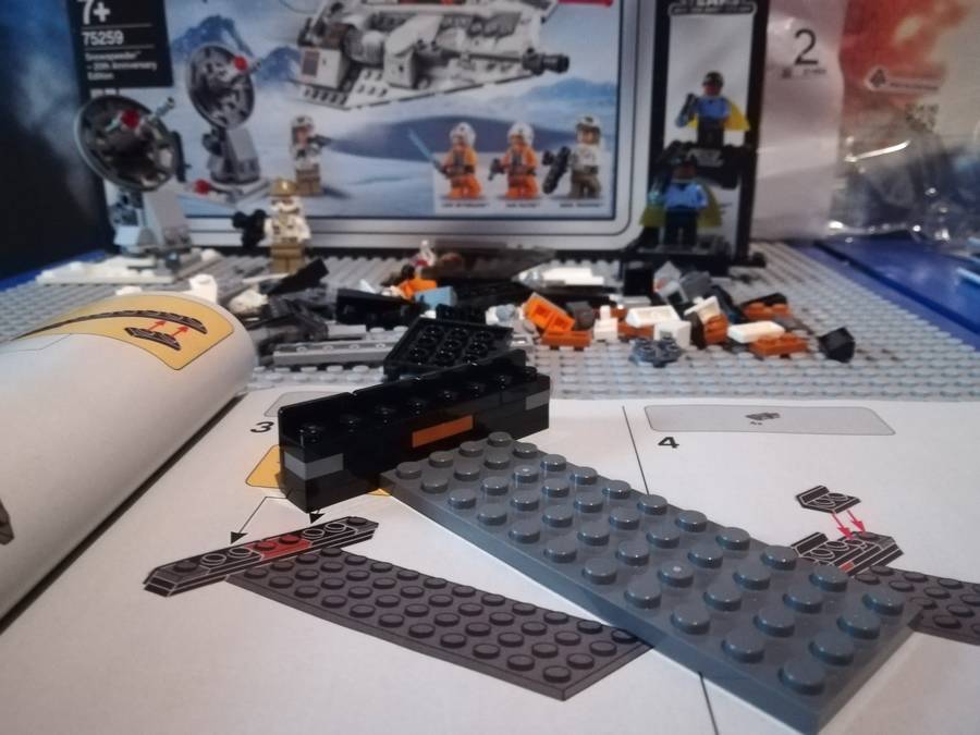 75259 Snowspeeder