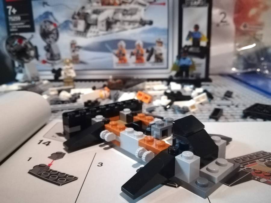 75259 Snowspeeder