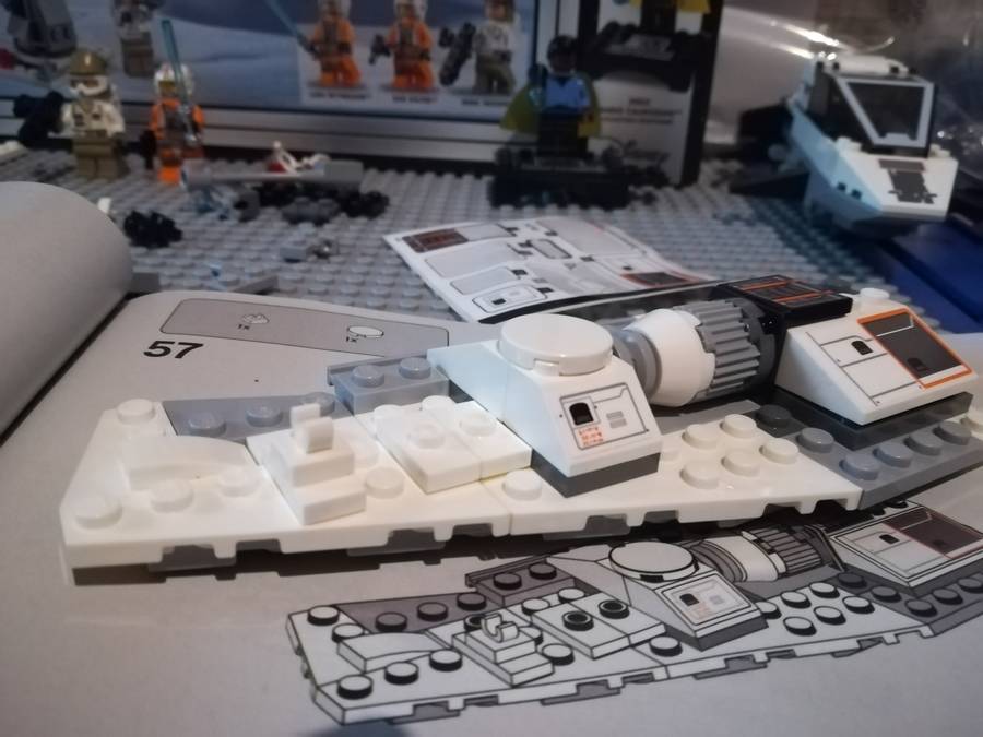 75259 Snowspeeder
