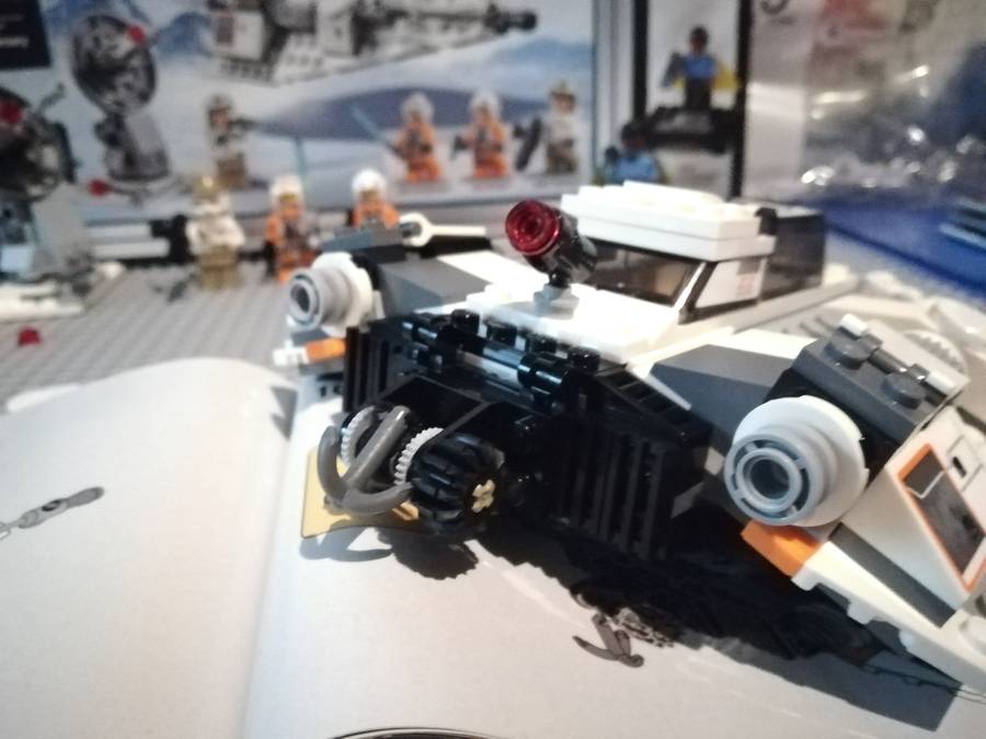 75259 Snowspeeder