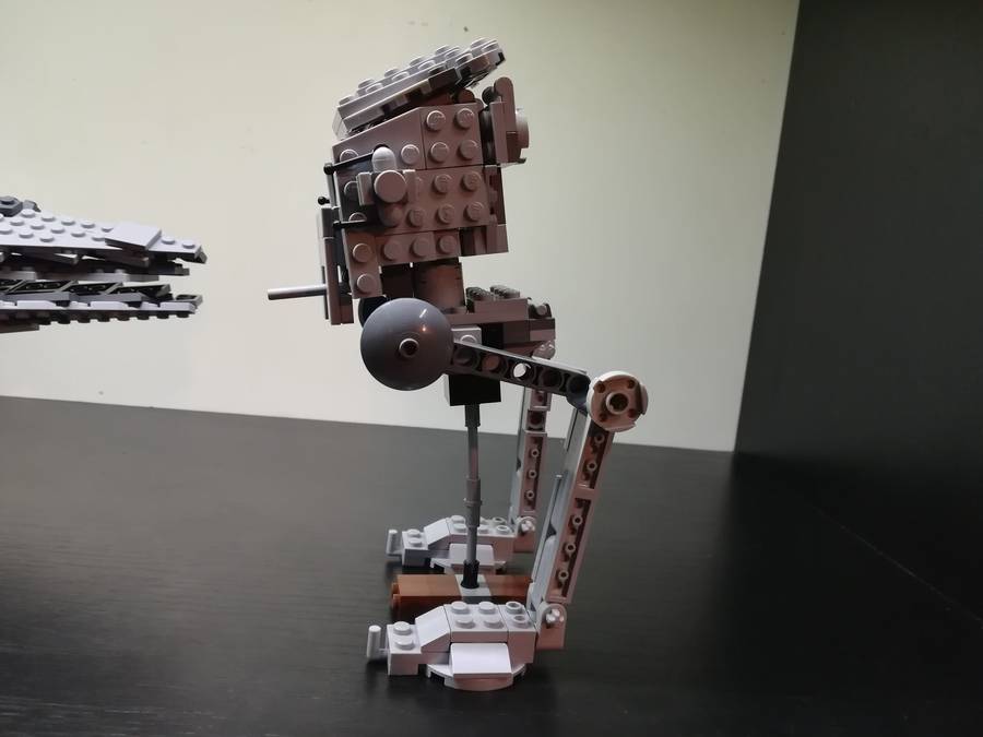 AT-ST Lépegető