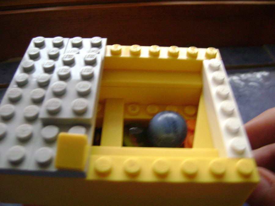Lego üveg golyó adagoló
