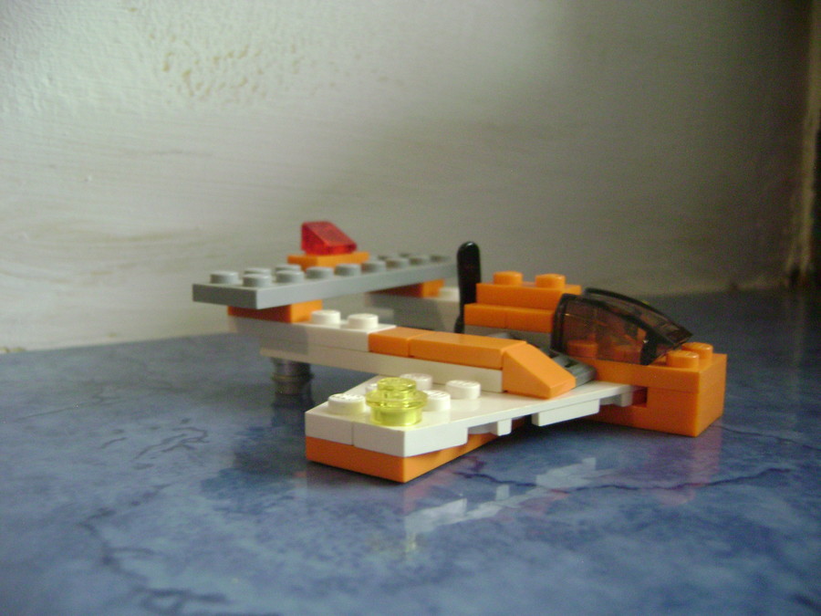 5762 2. mini repülő