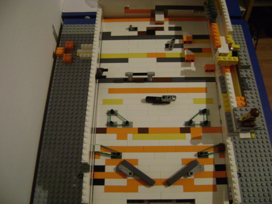 újjabb LEGO Flipper