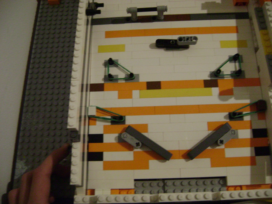 újjabb LEGO Flipper