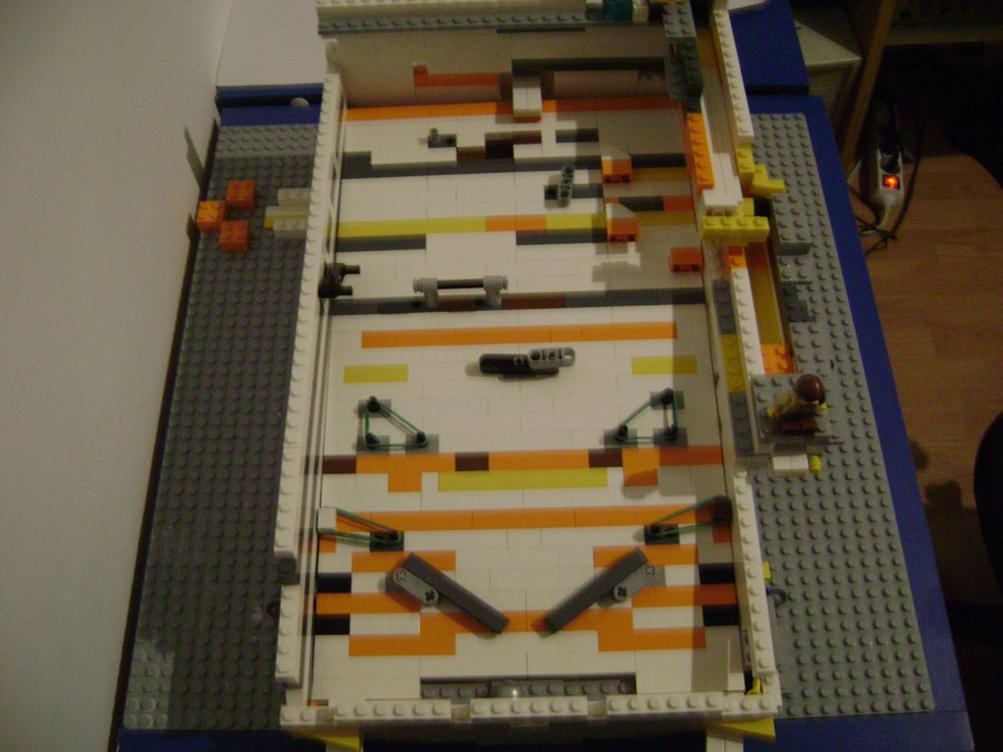 újjabb LEGO Flipper