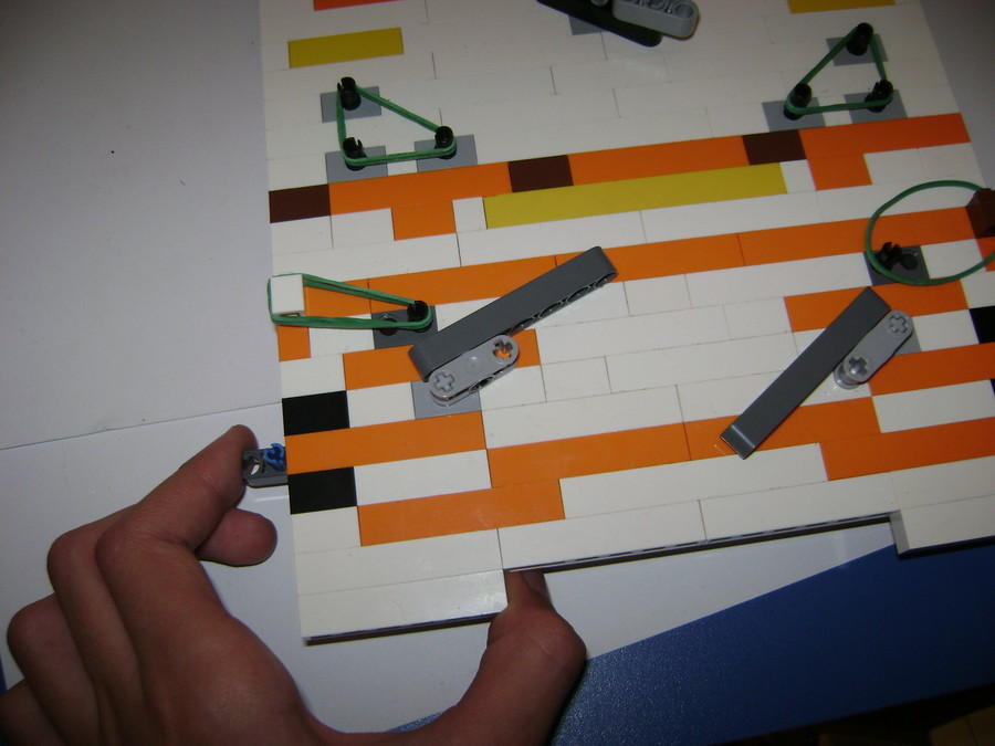 újjabb LEGO Flipper