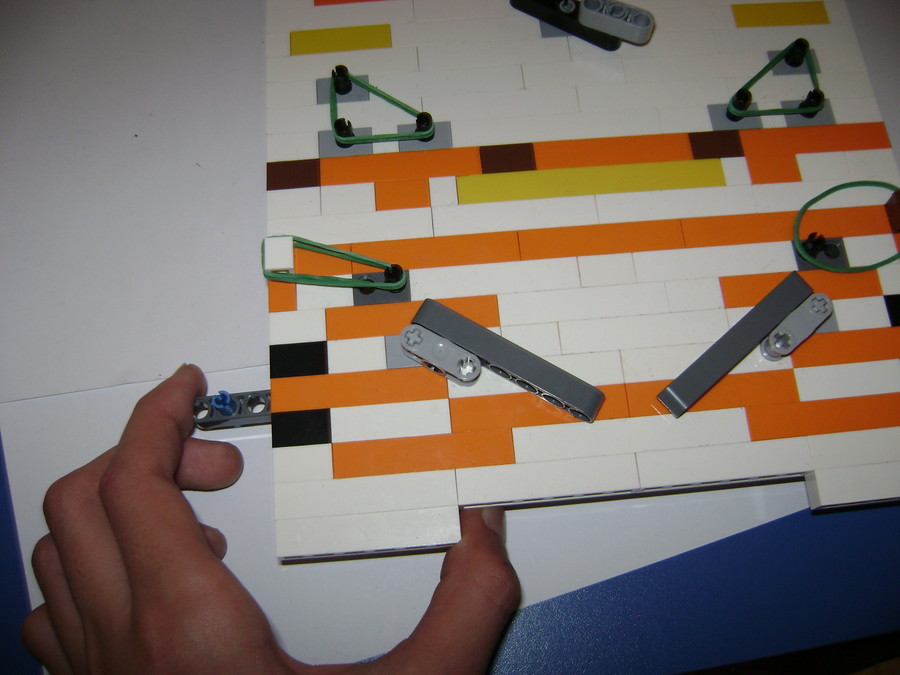 újjabb LEGO Flipper