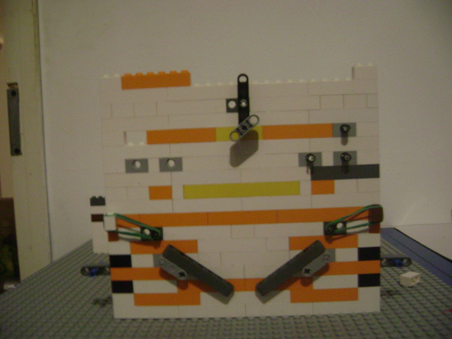 Hogyan készíts LEGO-ból Flippert? :)