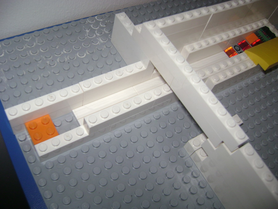 Hogyan készíts LEGO-ból Flippert? :)