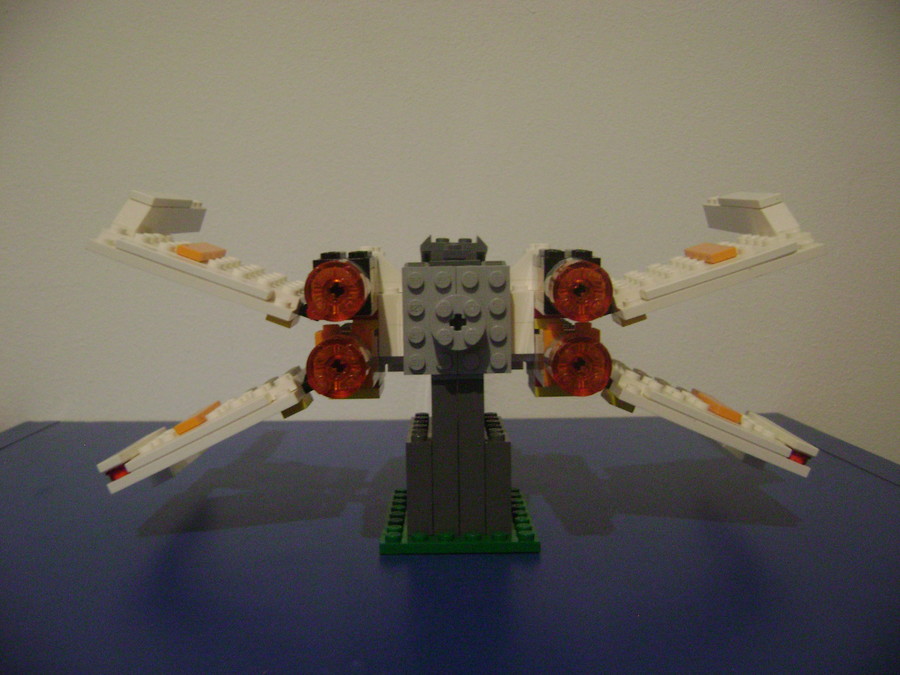 LEGO Star wars X-wing starfighter II.