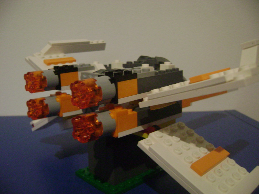 LEGO Star wars X-wing starfighter II.