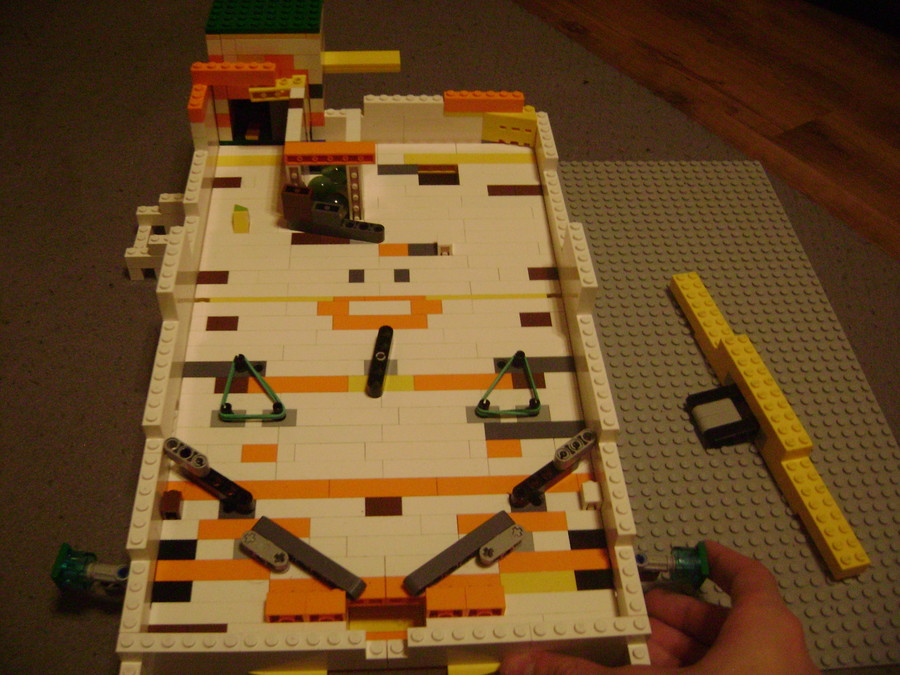 Működő LEGO flipper :)