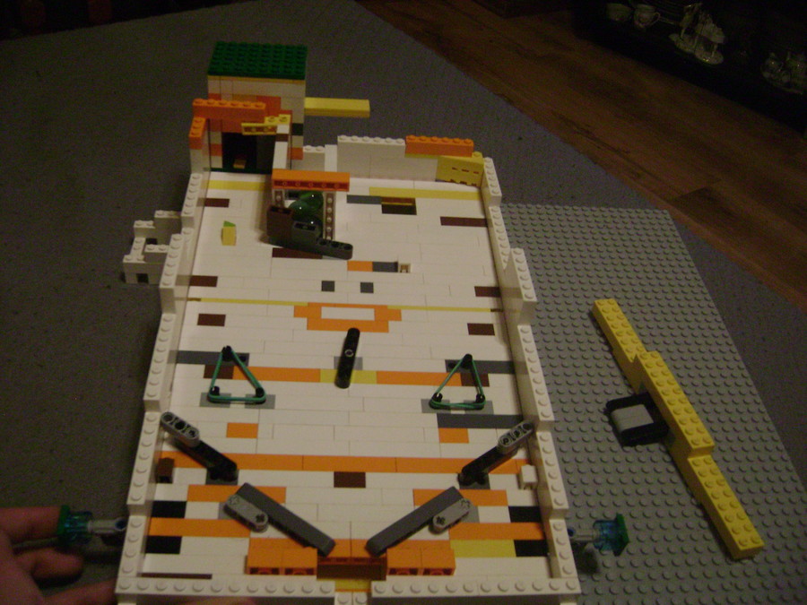 Működő LEGO flipper :)