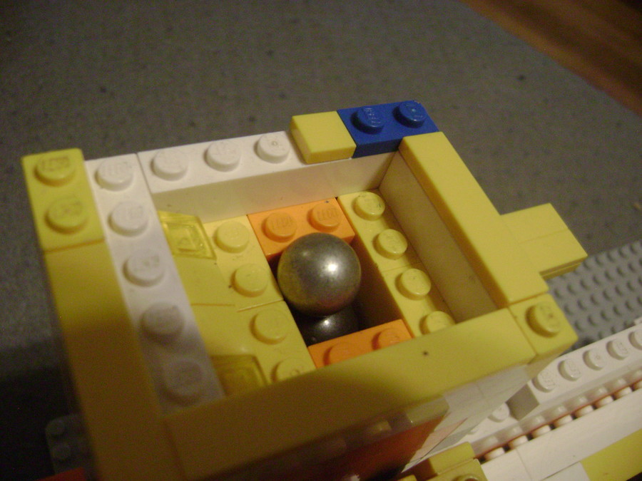 Működő LEGO flipper :)