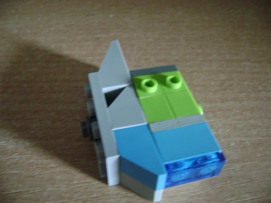Mini LEGO Millenium Falcon