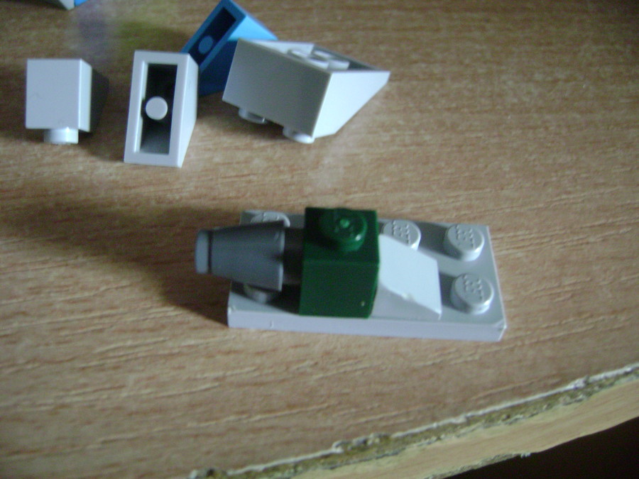 Mini LEGO Millenium Falcon