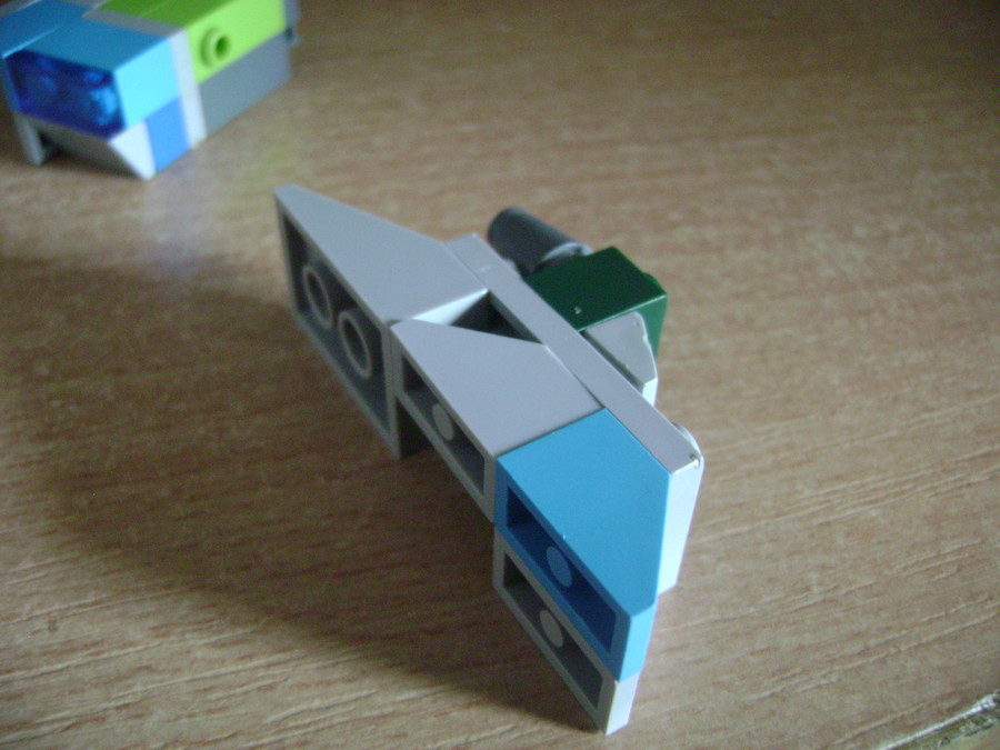 Mini LEGO Millenium Falcon