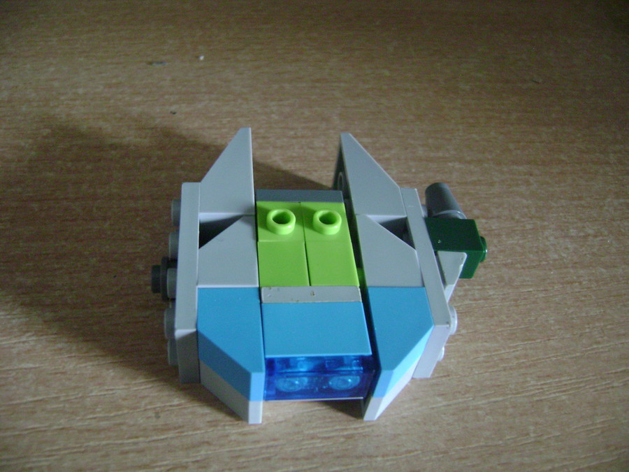 Mini LEGO Millenium Falcon