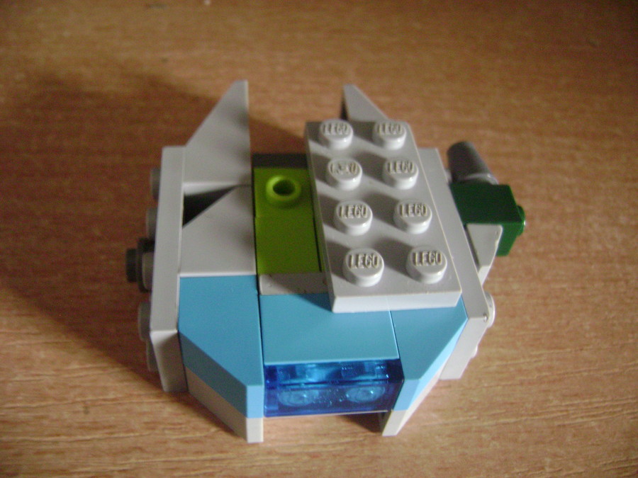 Mini LEGO Millenium Falcon