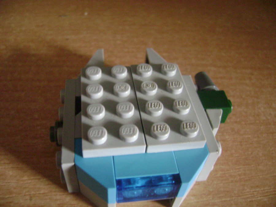 Mini LEGO Millenium Falcon